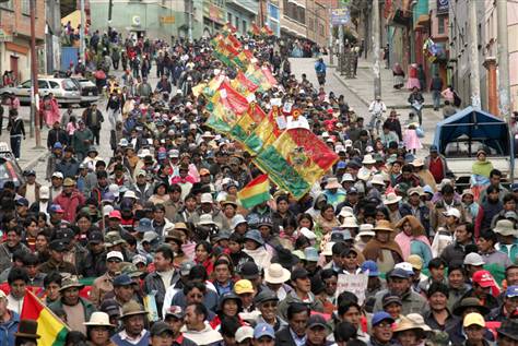 101230-bolivia-protest-fuel-horiz-2p-gri